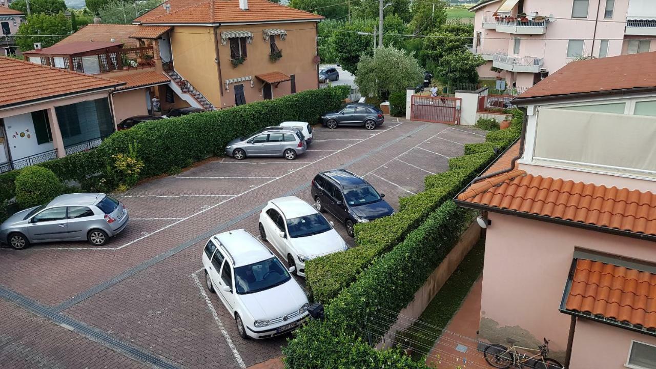 Ferienwohnung Mansarda Stefania Ameglia Exterior foto